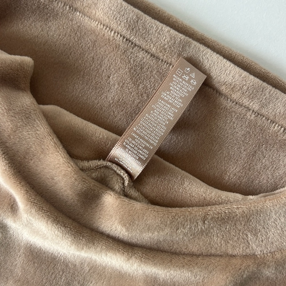 SKIMS Velour Crewneck Tank Honey Size Small - Picture 4 of 5